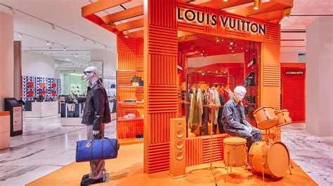 louis vuitton afspraak maken amsterdam bijenkorf|louis vuitton kleding.